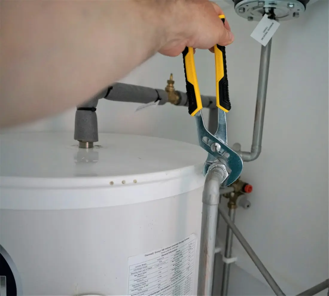 Cylinder replacement in Southville, BS3